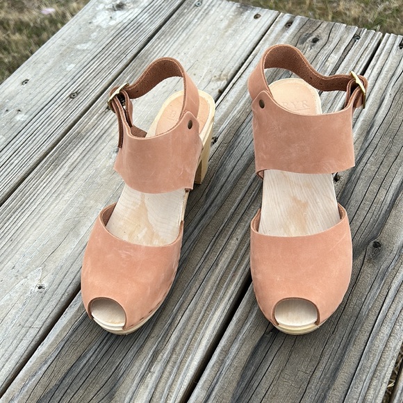 BRYR Clog in Clay sz 38 with 2 in heel - Picture 6 of 7